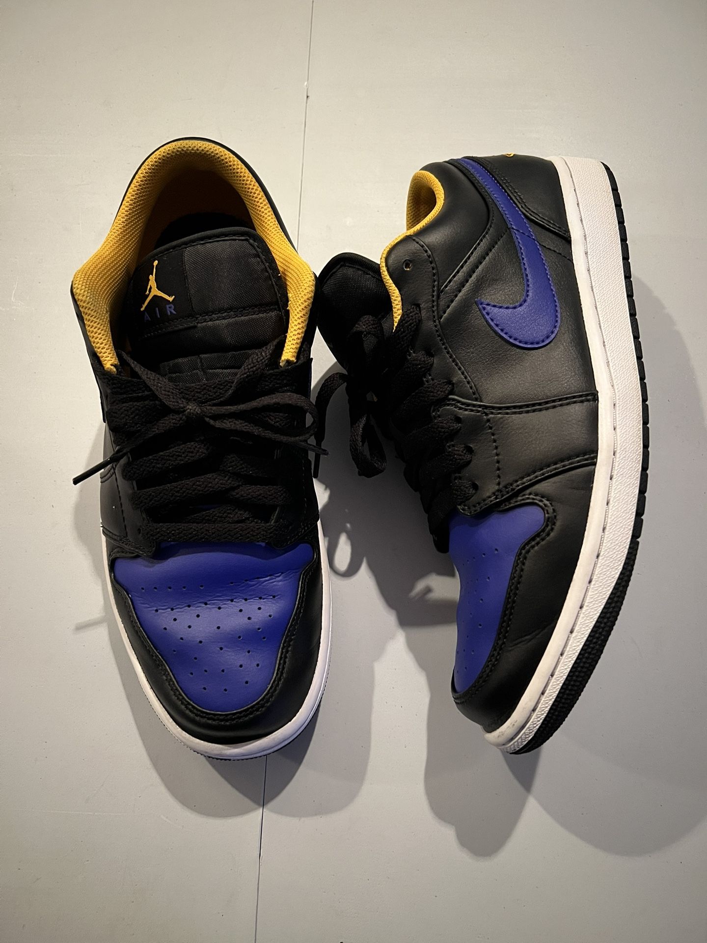 Jordan 1 Low Dark Concord