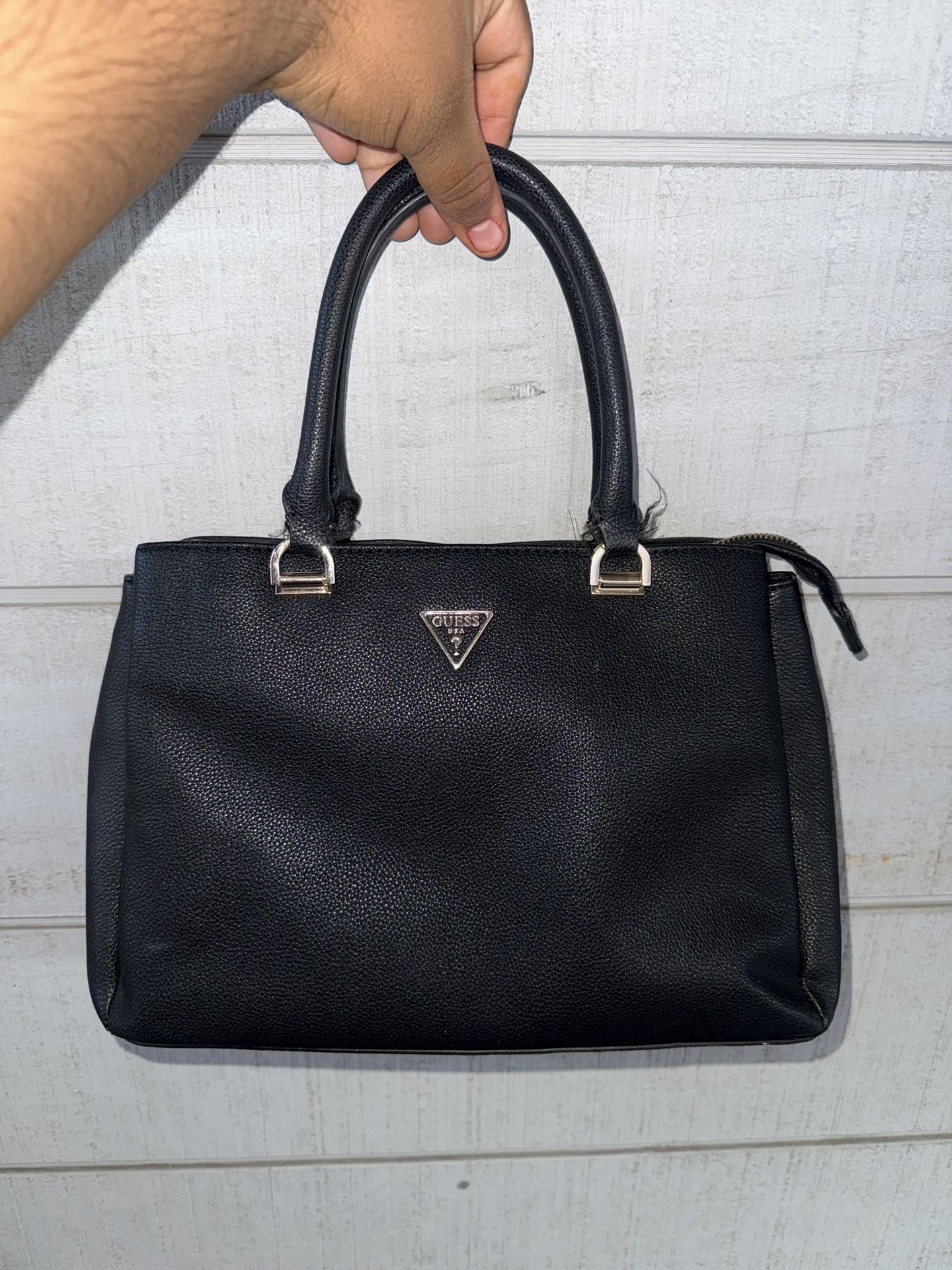 Women’s Guess Handbag