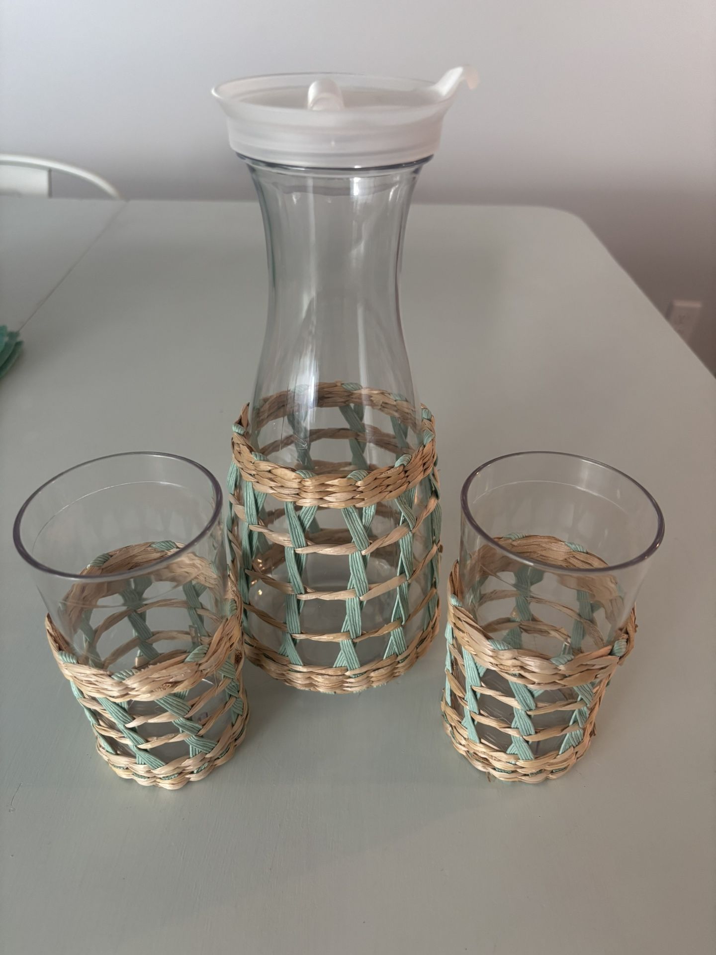 Rattan Plastic Cups And pitcher