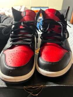 Jordan 1 Mid