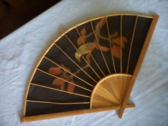 Oriental Bird Fan