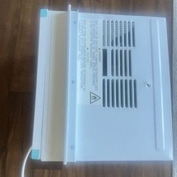 GE almost New Window AC