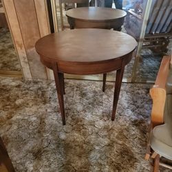 Antique Round Table 