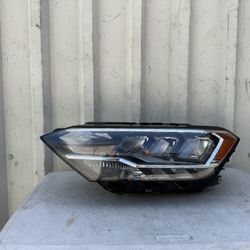 2019 2020 2021 2022 2023 2024 Volkswagen Jetta CAPA headlight Left Driver Side LH Used  Some Tabs Are Missing