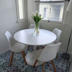 Dining Table (no chairs)