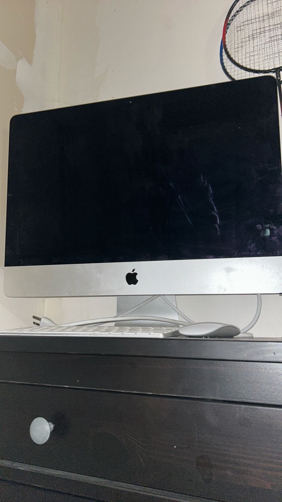 Apple - 21.5" iMac with Retina 4K display - Intel Core i5 (3.0GHz) - 8GB Memory - 256GB SSD - Silver