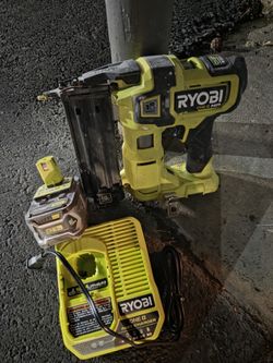 RYOBI 18v 18 Gauge Brad Nailer