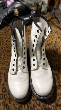 Dr Martens Boots