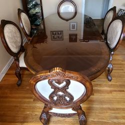 Antique Dining Table with 6 chairs