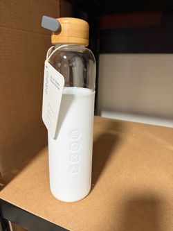 Soma 25 oz Glass Water Bottle