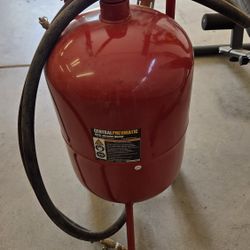 40 Lb Media Blaster W/ 80 Grit Glass Beads