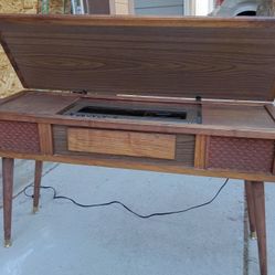 Mid century Stereo Console That Works Great?