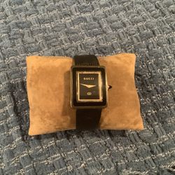 Authentic Gucci Woman Watch Workin 