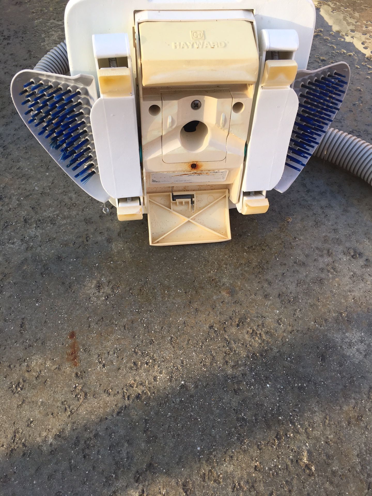 Hayward pool vacuum cleaner for Sale in Wildomar, CA OfferUp