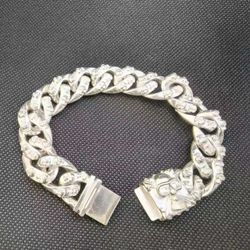 Retro Skull-Style Fashion Men’s Chunky Bracelet