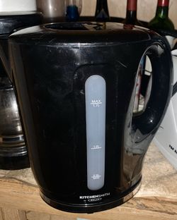 Kitchensmith By Bella Electric Kettle - Works
