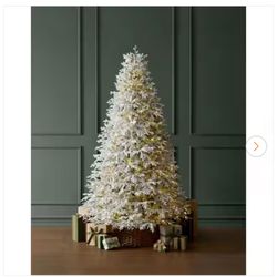 9 ft. Breckenridge Twinkling Adaptive Lighting Downswept Fraser Fir Flocked LED Pre-Lit Christmas Tree T31