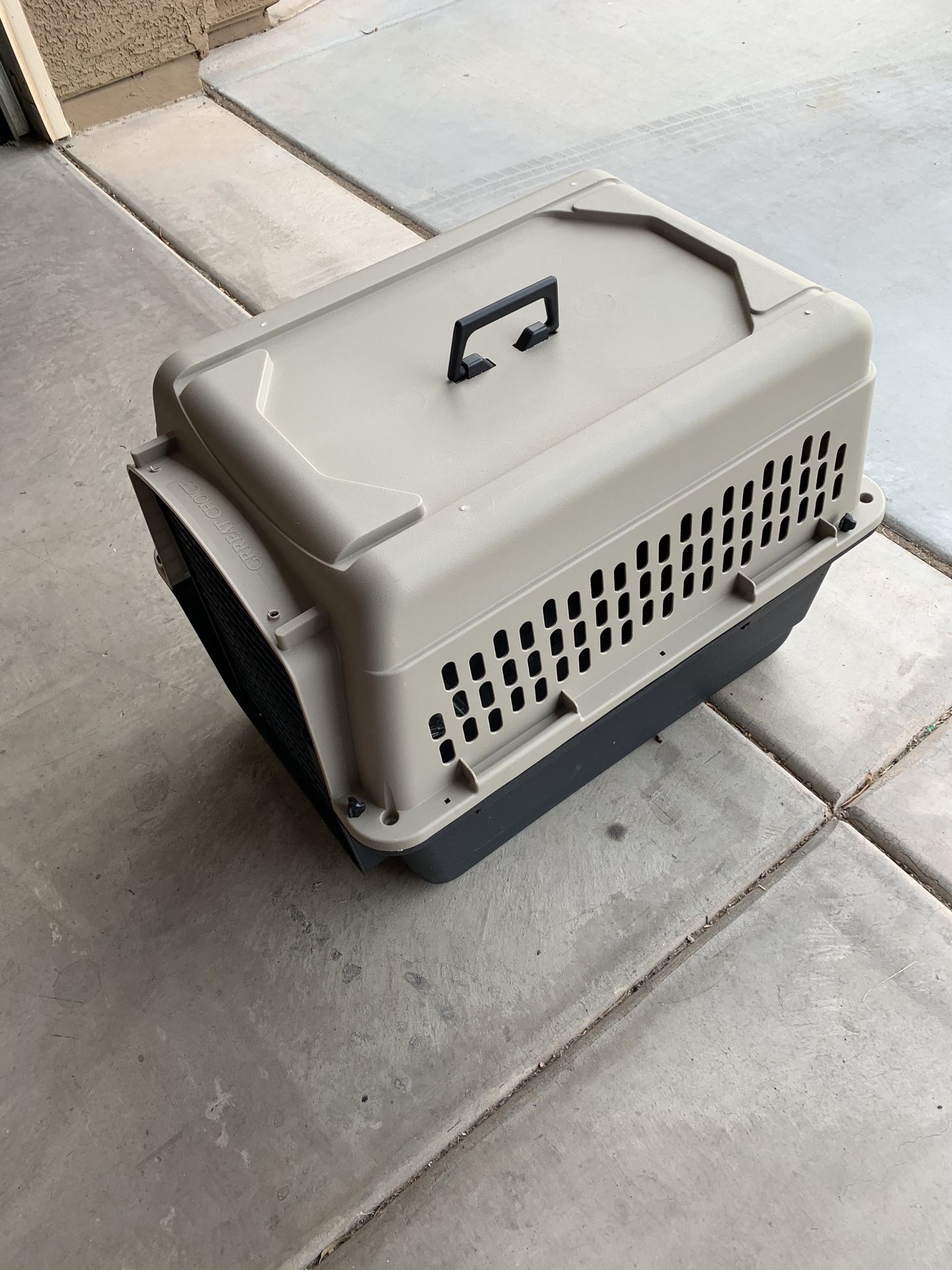 Good Condition Pet Traveling Crate