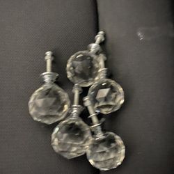 5 Glass Knobs