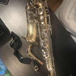 Saxophone JAS – 669–667