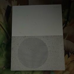 Xbox 1s (no controller)
