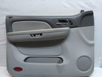 Drivers Side Door Panel For Chevy Tahoe 2010. Available in different colors. In good condition, please call or text {contact info removed}.