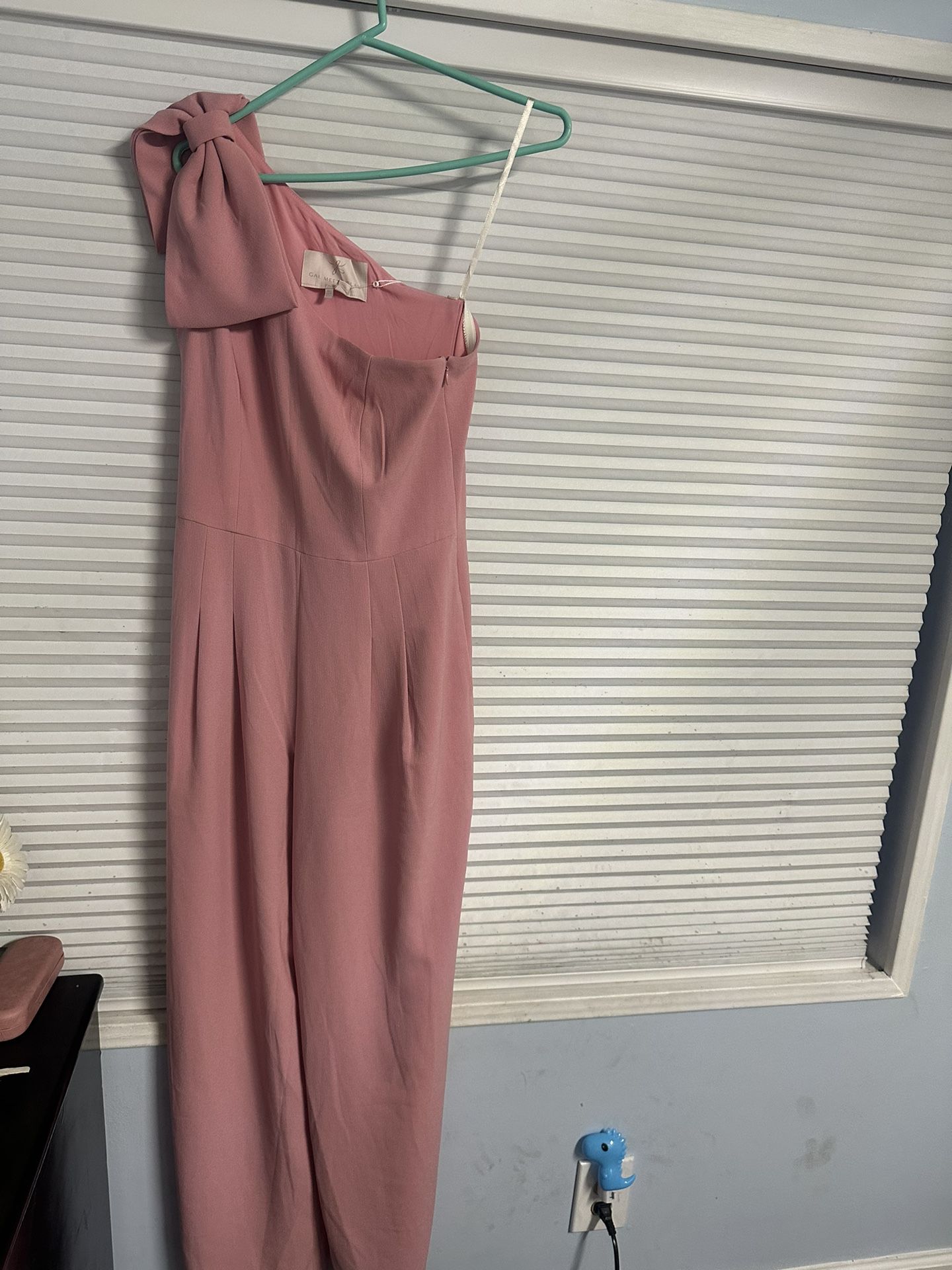 Brand New Jumpsuit Size M And Red Dress Picj Up Near Tully And Monterey 
