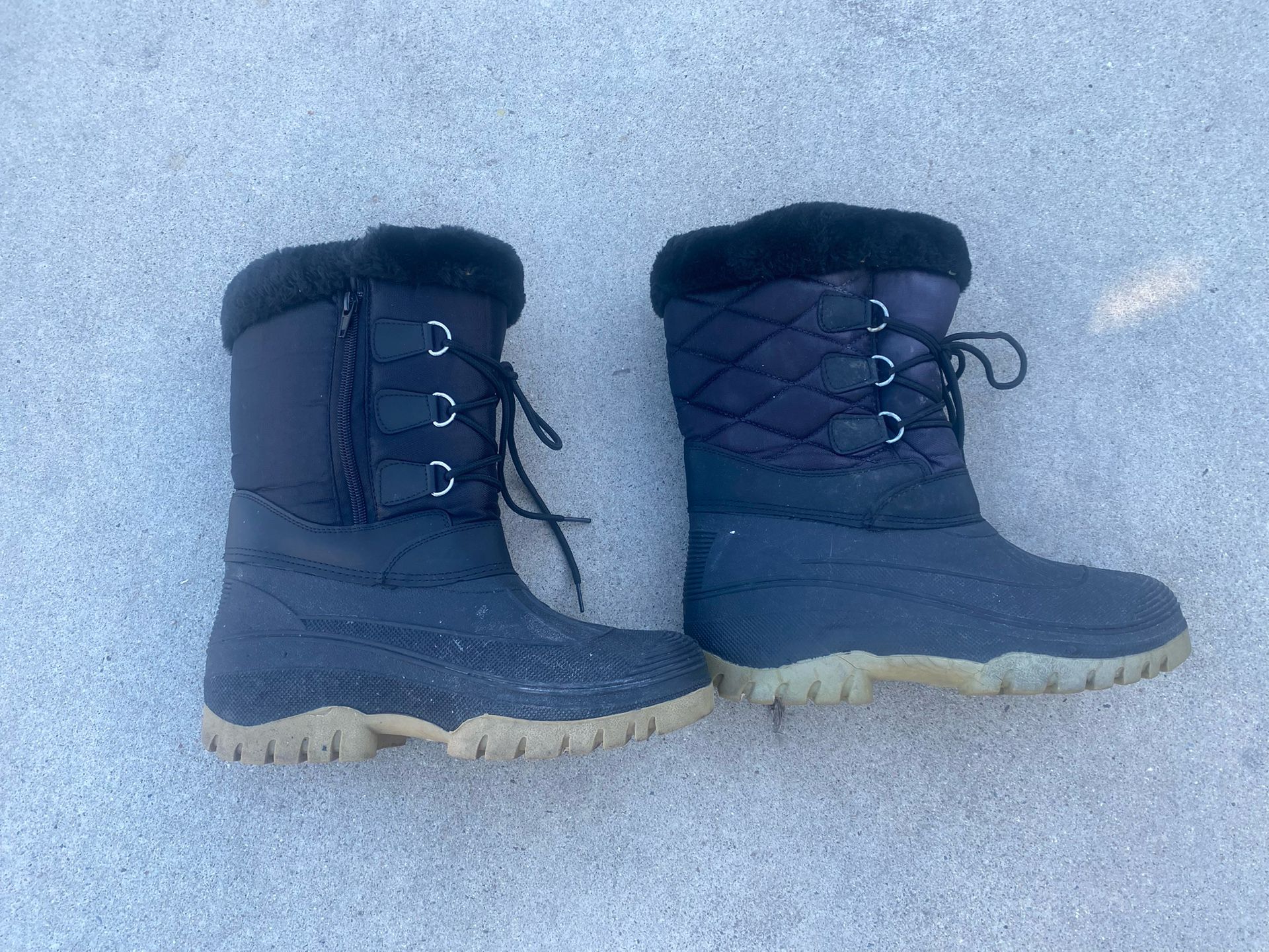 Women Snow Boots Size 9