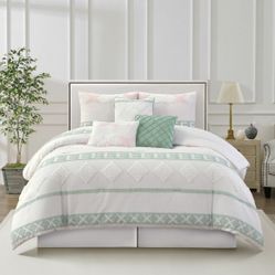 7pc Comforter Set 