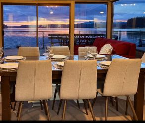 8 dining chairs