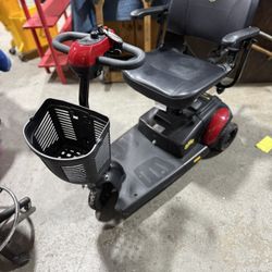 Golden Buzzaround Lite Mobility Scooter – Model GB107 – Great Condition 