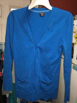 Blue cardigan (small)