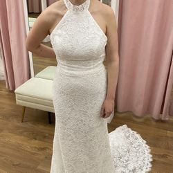 Wedding Dress - Emmy Mae Bridal “Indigo” Size 10, Veil & Dress Bag