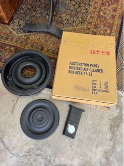 New 71-73 Mustang air cleaner (cj pony parts)