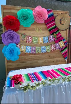 Large Fiesta Mexicana flowers 