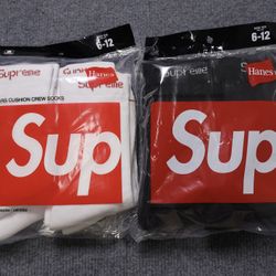 Supreme Socks