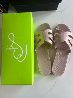 Women’s sandals