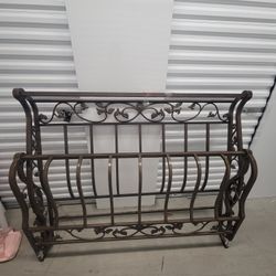 Queen Metal Sleigh Bed With Frame