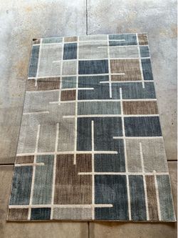 5’x7’ Area Rug