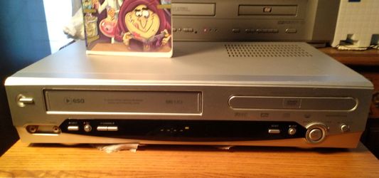 VCR/DVD Combo player