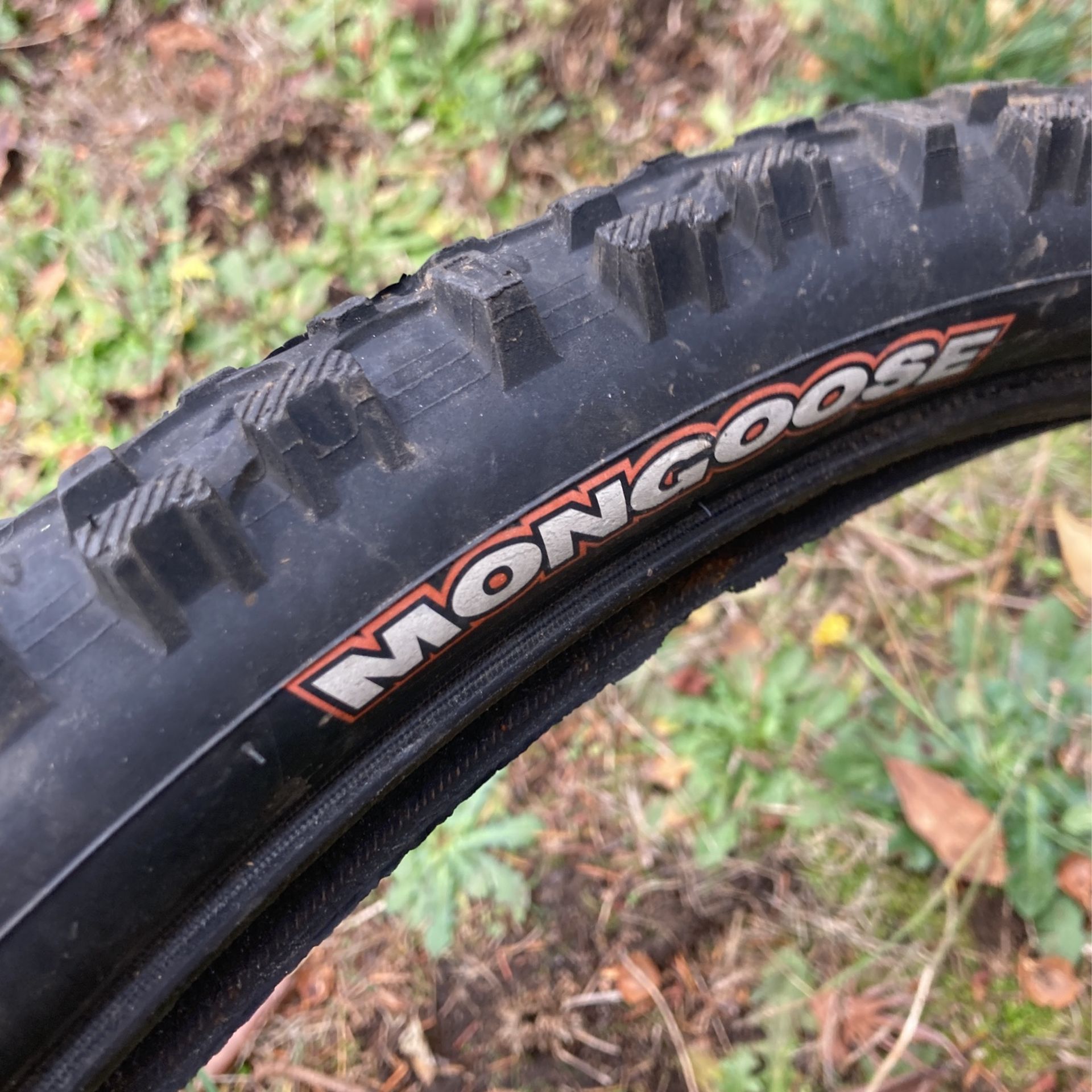 26" mtn bike tire