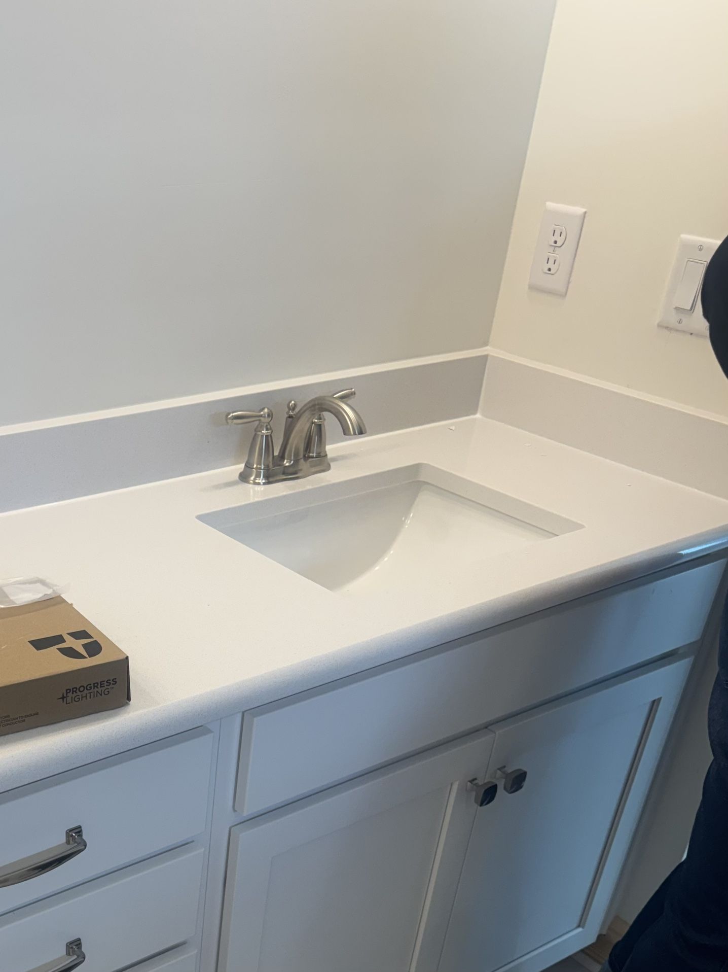 Brushed Nickel Bathroom Faucets – Brand New, Matching Set of 5