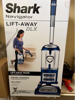 Shark Navigator Lift-Away Deluxe Upright Vacuum NV360