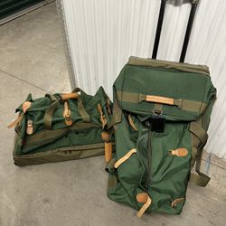 Cabelas Alaskan Rolling luggage Duffle large