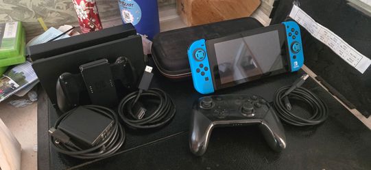 Nintendo Switch Bundle w/ MicroSD Card and MK11