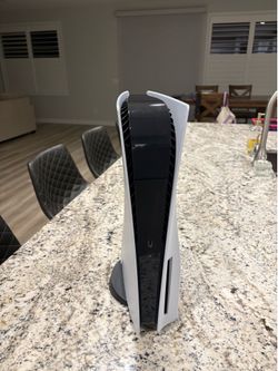 PlayStation 5 Disc Edition + Controller (Excellent Condition)