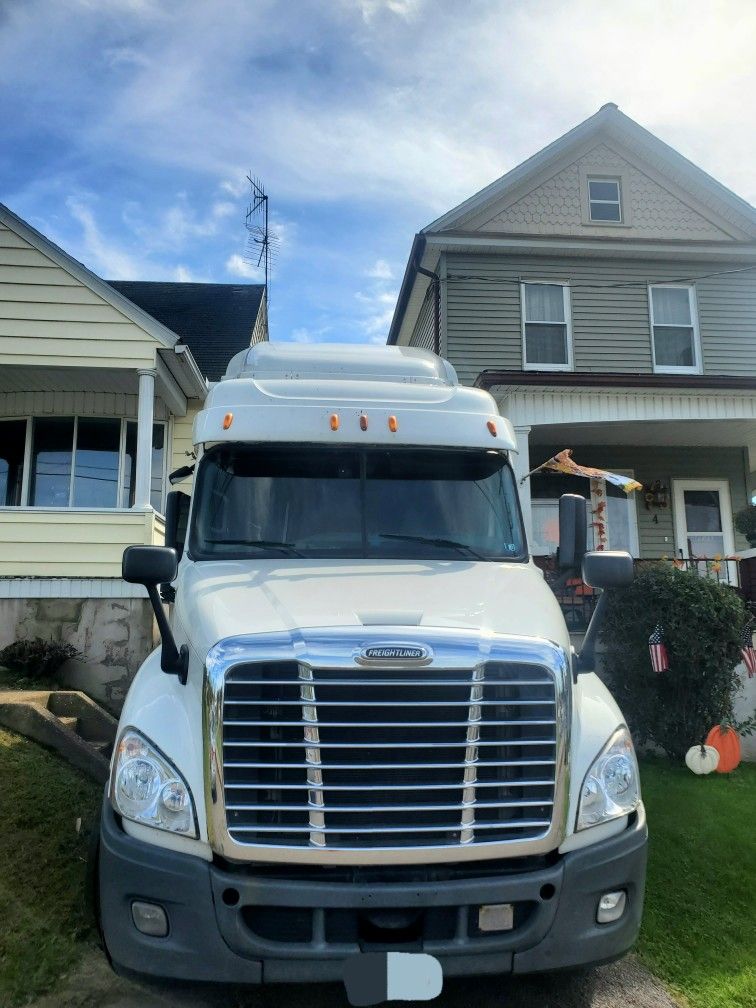 2014 Freightliner Cascadia