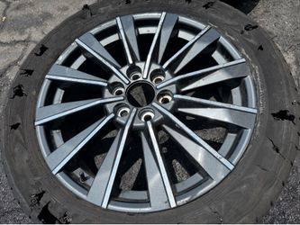 One Lexus GX550 aluminum 6 lug stock 22 inch rim.