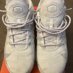 White Nike Terrascape airmax size 13