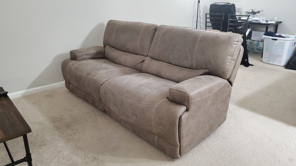 Oversized Power reclining couch in excellent condition